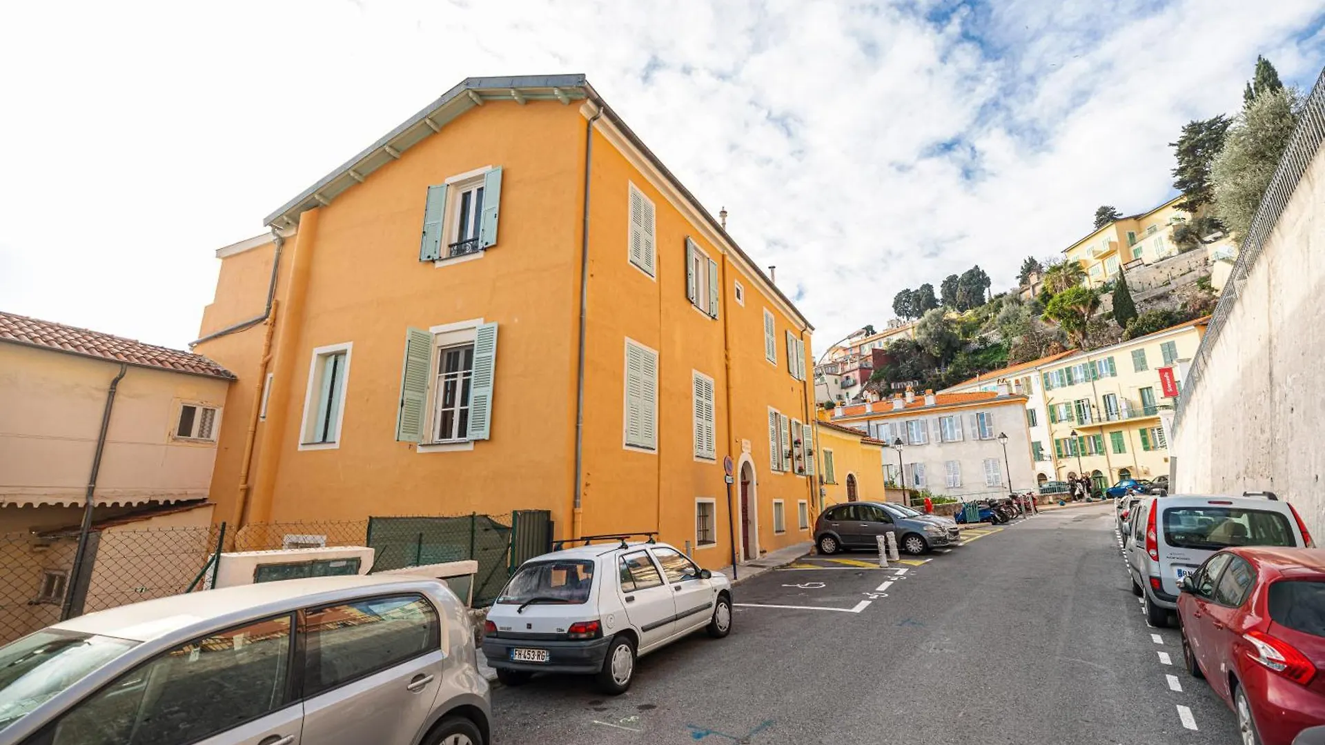 Le Laurenti, Vue Mer Epoustouflante Menton 0*,  Franciaország